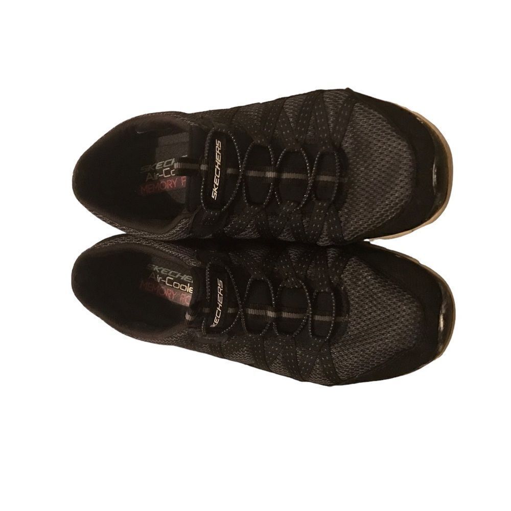 Skechers size 9 very good condition air cooled memory foam